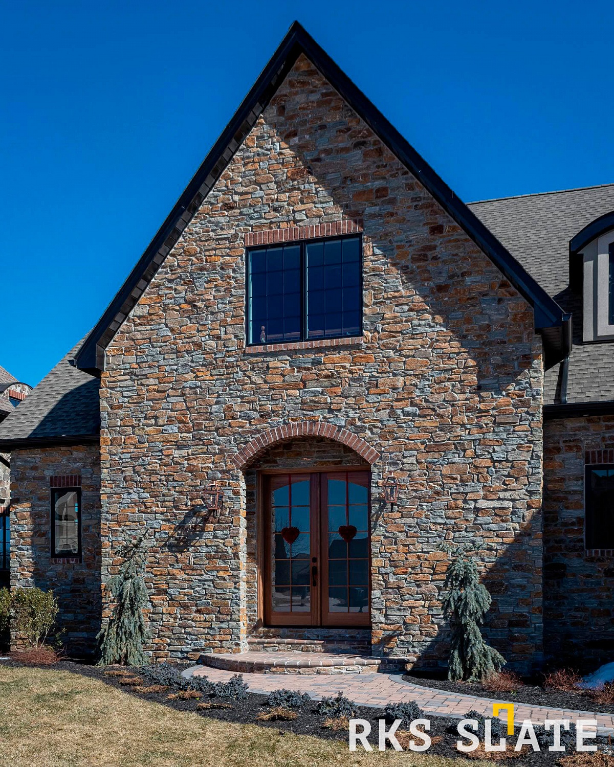 Фасадный камень RKS SLATE Bergen Blend Castle: Неповторимая текстура, богатая цветовая палитра