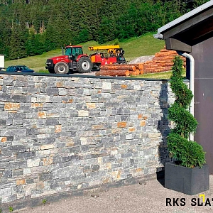 Натуральный камень для цоколя дома RKS SLATE Кварцит Nordic Blend Country