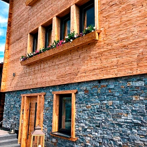 Натуральный камень для наружной отделки цоколя RKS SLATE Кварцит Nordic Blend Country