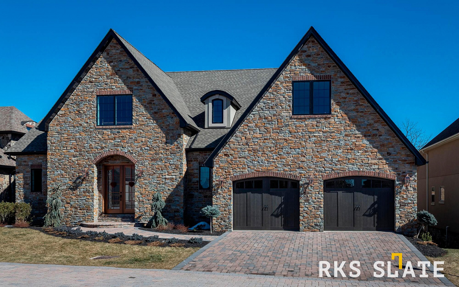 Фасадный камень RKS SLATE Bergen Blend Castle: Неповторимая текстура, богатая цветовая палитра