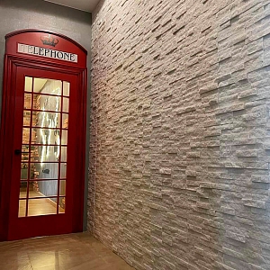 Белые отделочные камни в интерьере — 3D панели RKS SLATE Кварцит White Quartz Classic