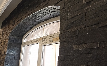 Современный акцент в интерьере с помощью 3D панелей RKS SLATE Кварцит Black Quartz Modern