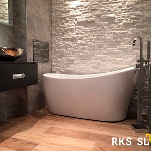 Ванная комната плитка под камень фото — 3D панели RKS SLATE Кварцит White Quartz Classic