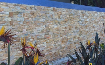 Облицовка бассейнов натуральным камнем RKS SLATE Beige Slate Modern: стиль и долговечность