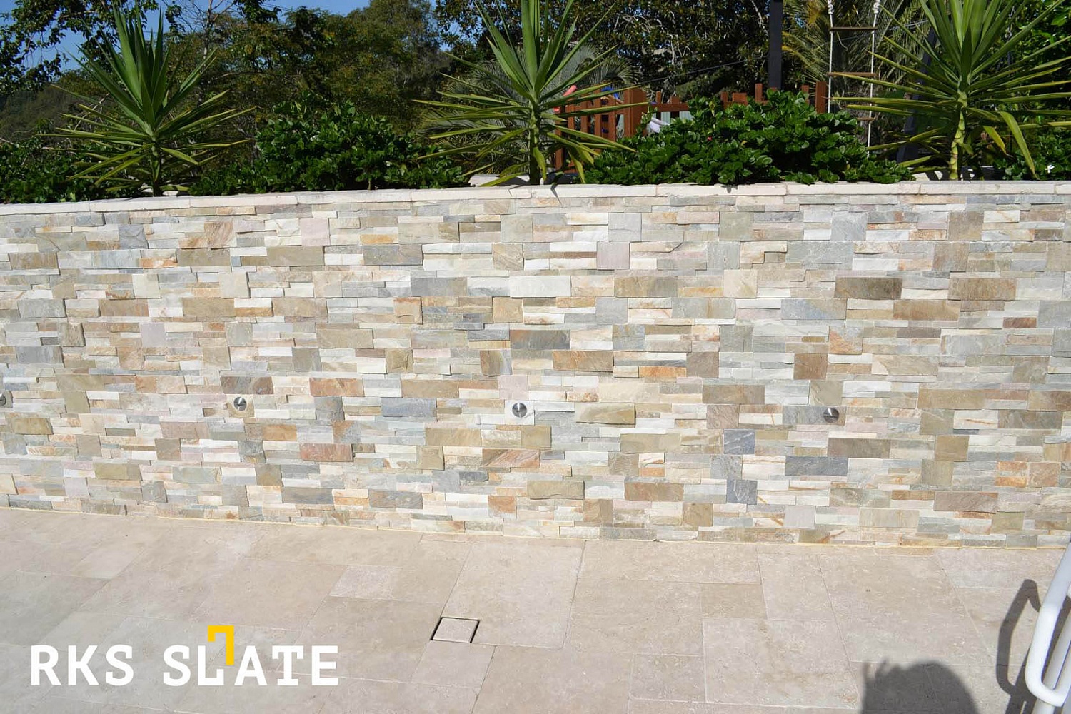 Облицовка бассейнов натуральным камнем RKS SLATE Beige Slate Modern: стиль и долговечность